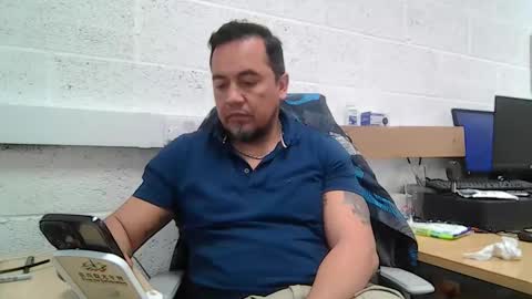 Snapshot of edwill13 chatting on 03.25.26 EdM online show from 03.25.26