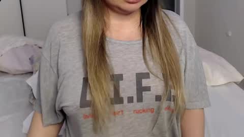 eelena4kiss online show from 02.20.25