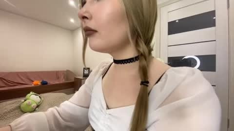 Lili online show from 05.18.26