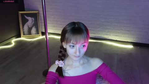 Effie online show from 12.17.25