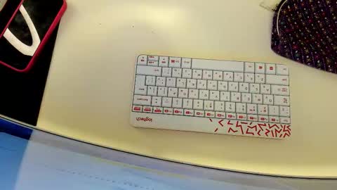 Snapshot of effiemur chatting on 02.26.26 Effie Mur online show from 02.26.26