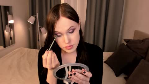 Effie Mur online show from 03.05.26