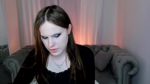 Effie Mur online show from 06.26.26
