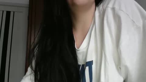 Snapshot of effy_m chatting on 06.04.26 Effy online show from 06.04.26