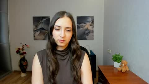 Effy Royse online show from 04.03.26