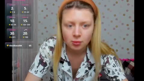 Effy online show from 12.25.24