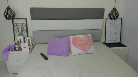 Snapshot of effystonnem chatting on 02.03.25 E F F Y online show from 02.03.25