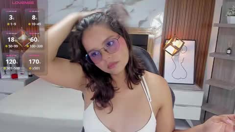 Snapshot of effystonnem chatting on 09.26.25 E F F Y online show from 09.26.25