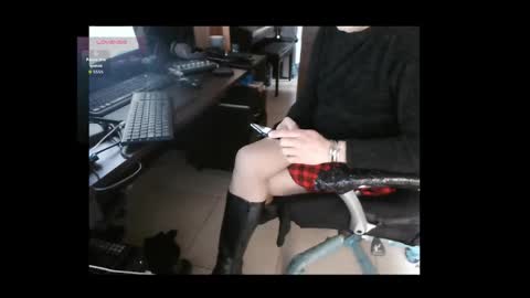 efi_crossou online show from 02.20.26