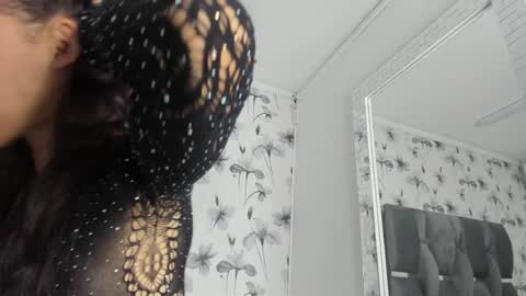 Snapshot of ehotloveaxxx chatting on 01.09.25 Valery online show from 01.09.25