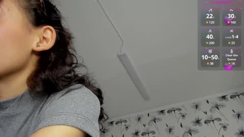 Snapshot of ehotloveaxxx chatting on 02.08.25 Valery online show from 02.08.25