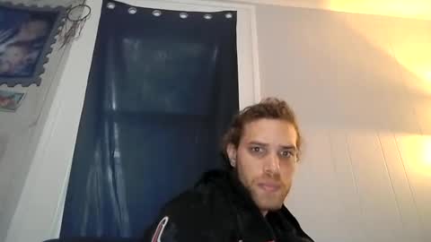 Snapshot of ehusband chatting on 05.14.26 Ace Wit Da Face online show from 05.14.26