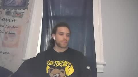 Snapshot of ehusband chatting on 05.15.26 Ace Wit Da Face online show from 05.15.26
