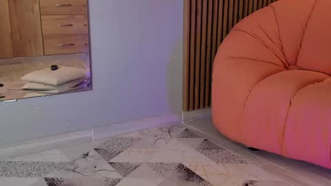 Snapshot of eilin_clio chatting on 01.29.25 Eilin online show from 01.29.25