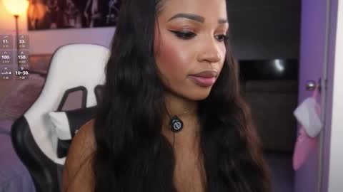 Snapshot of eimi_space chatting on 11.22.25 eimi online show from 11.22.25