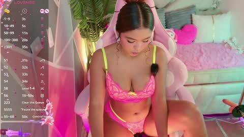 eimy__2 online show from 04.10.26