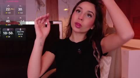 Snapshot of eimy_rose1 chatting on 05.17.26 Eimy rose online show from 05.17.26