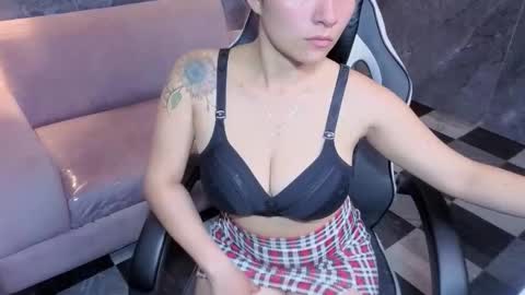 eimy_smith_b online show from 02.25.26