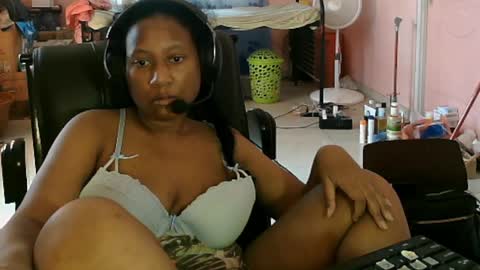 Eirondra Valeen online show from 04.07.26