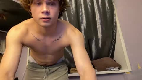 Snapshot of eitanhere chatting on 11.05.25 Eitan online show from 11.05.25