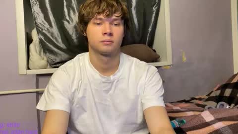 Snapshot of eitanhere chatting on 11.24.25 Eitan online show from 11.24.25