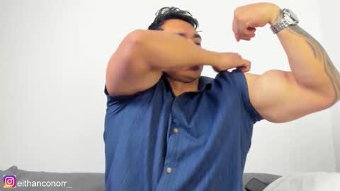 Snapshot of eithanconor1 chatting on 02.22.26 EITHAN CONOR online show from 02.22.26