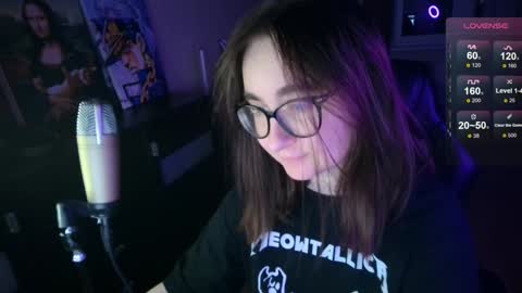 If you like it when I meow give me a thumbs up online show from 01.08.25