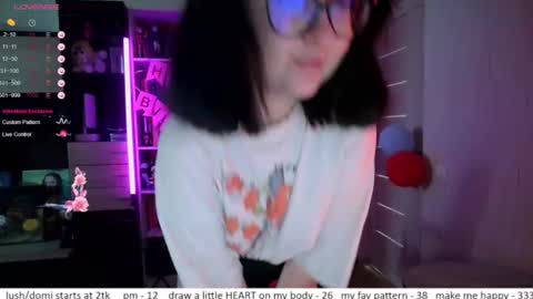 Snapshot of el_sweety chatting on 07.17.26 If you like it when I meow give me a thumbs up online show from 07.17.26
