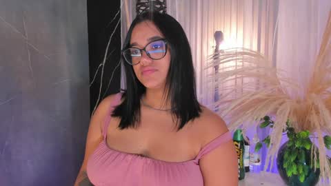 Snapshot of ela_endezz chatting on 01.17.25 online show from 01.17.25