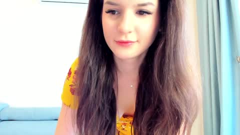 Snapshot of elaanna chatting on 01.29.25 Ela online show from 01.29.25