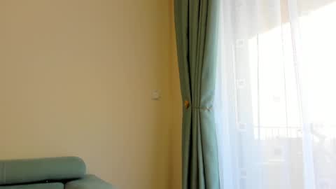 Snapshot of elaanna chatting on 02.11.25 Ela online show from 02.11.25