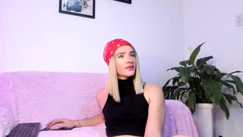 Elaia franco online show from 03.04.26