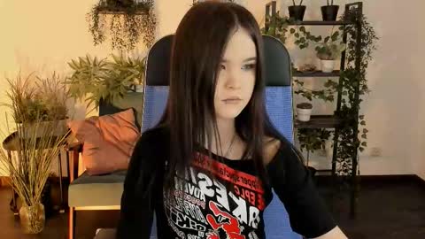 Your sweet girl online show from 12.16.25