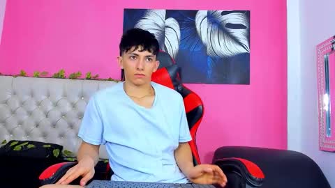 Elan Giralon online show from 11.12.25