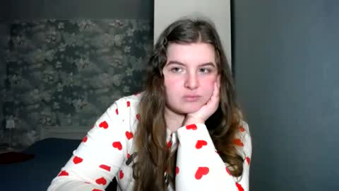 Elanis online show from 01.30.25