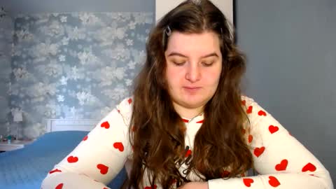 Elanis online show from 02.20.25