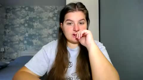 Elanis online show from 10.16.25