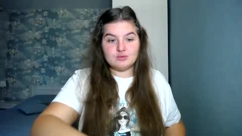 Elanis online show from 10.26.25