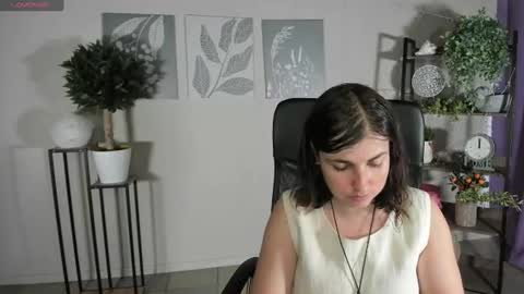 Snapshot of elara_starfall chatting on 06.28.26 Marta online show from 06.28.26