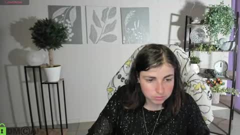 Snapshot of elara_starfall chatting on 07.11.26 Marta online show from 07.11.26
