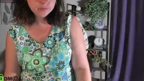 Snapshot of elara_starfall chatting on 07.28.26 Marta online show from 07.28.26