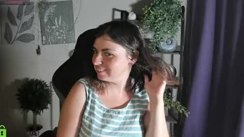 Snapshot of elara_starfall chatting on 07.29.26 Marta online show from 07.29.26