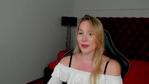 elaravoltage online show from 07.28.26