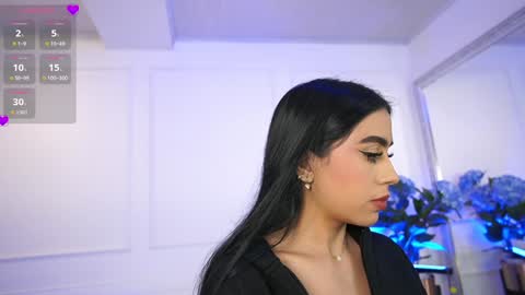 Elasummeer online show from 01.30.25