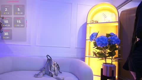 Elasummeer online show from 09.15.25