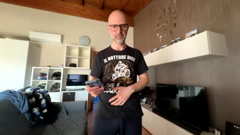Snapshot of eldiablo844 chatting on 04.09.26 Eldiablo844 online show from 04.09.26