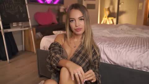 Eleanora online show from 03.06.26