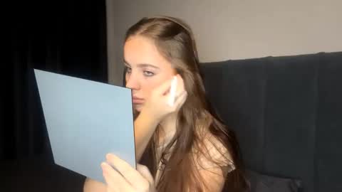 Snapshot of eleanorolaes chatting on 02.25.26 Kelly online show from 02.25.26