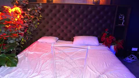 elegant_mysterious online show from 10.23.25