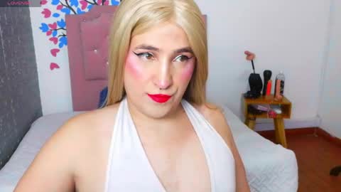 Snapshot of elektra_doll chatting on 06.04.26 elektra_doll online show from 06.04.26